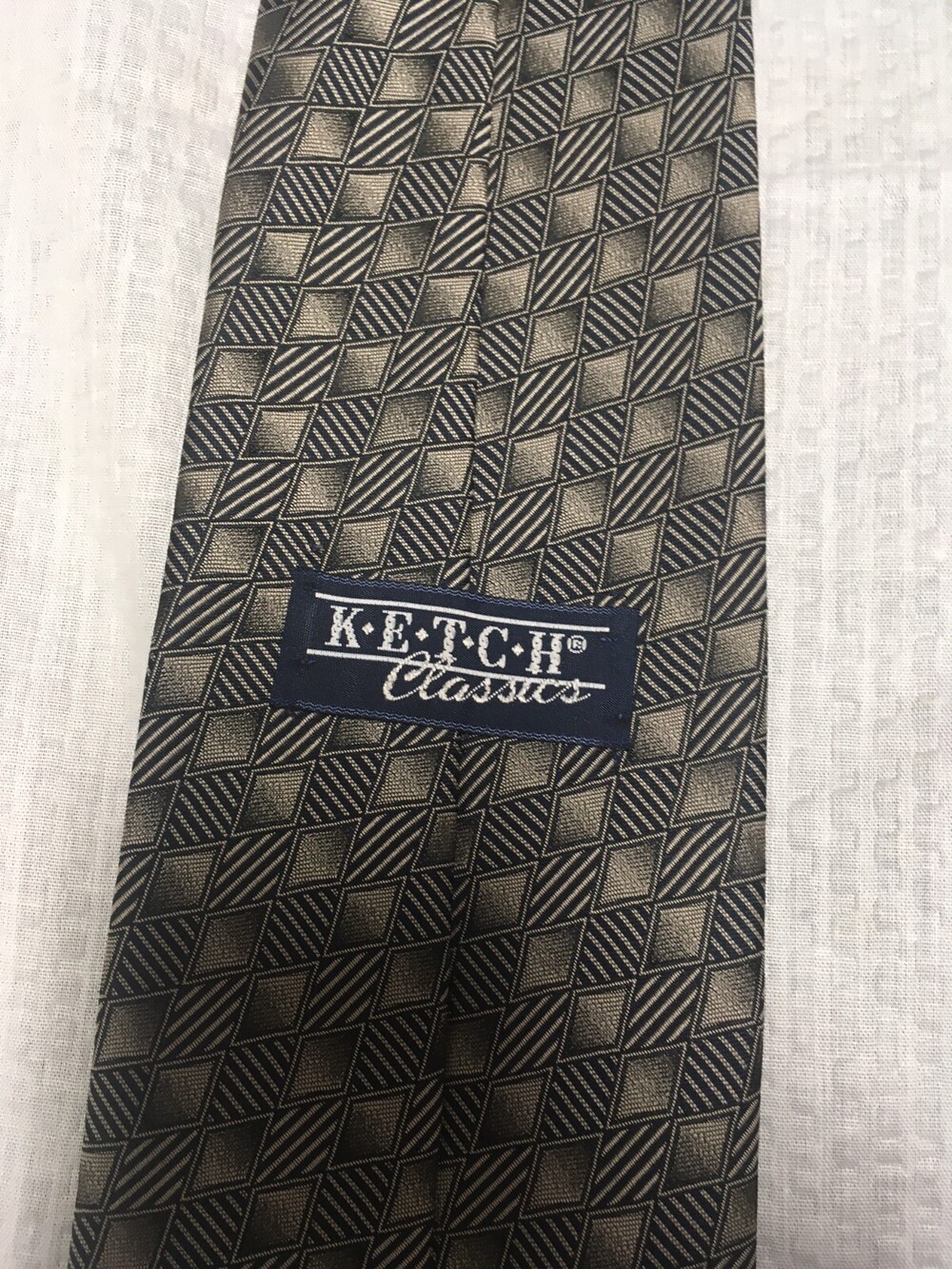 Ketch classic men's tie geometric pattern black and tan